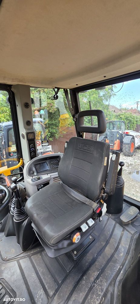 JCB 3CX - 14