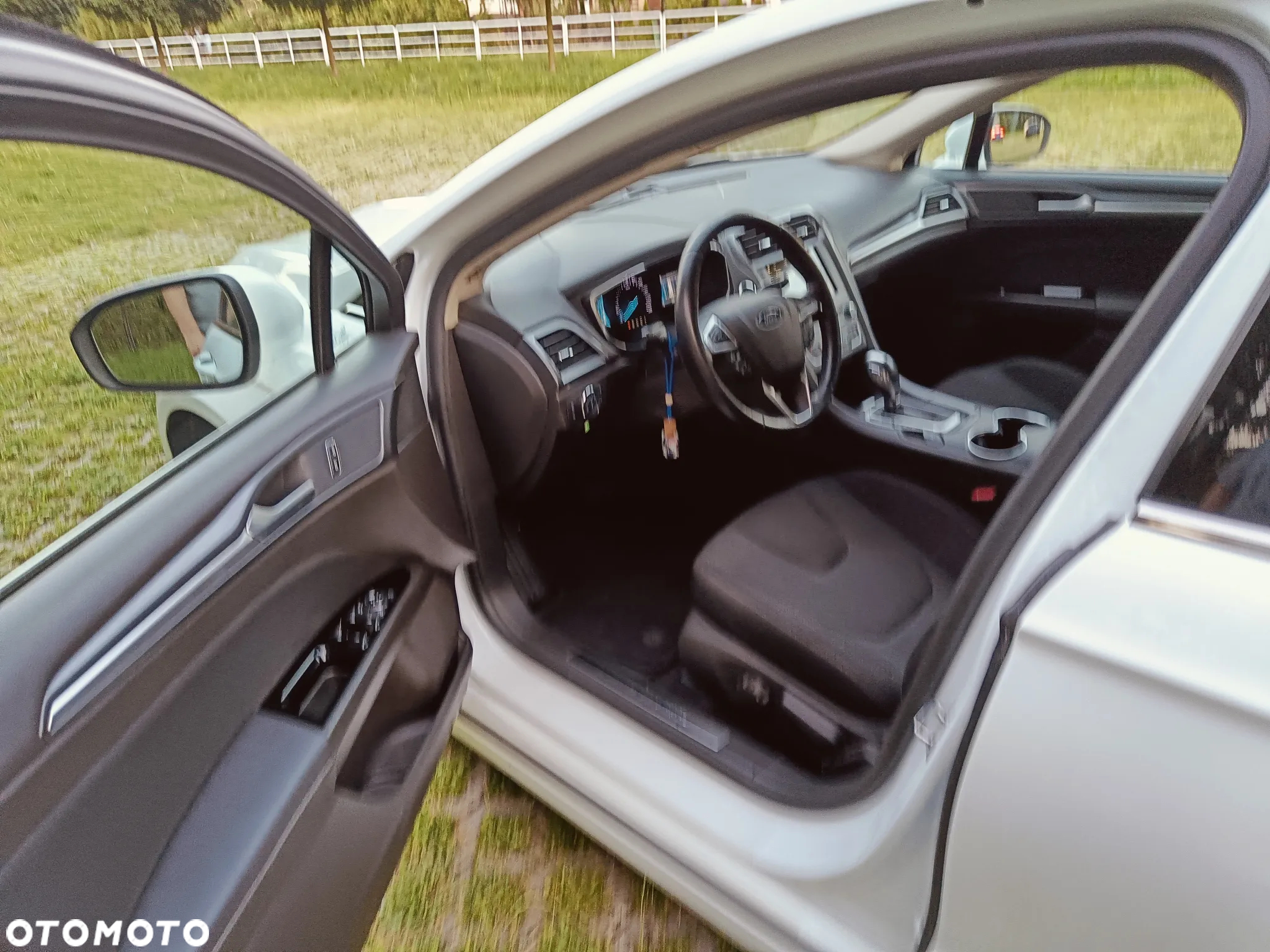 Ford Mondeo 2.0 Hybrid Titanium - 15