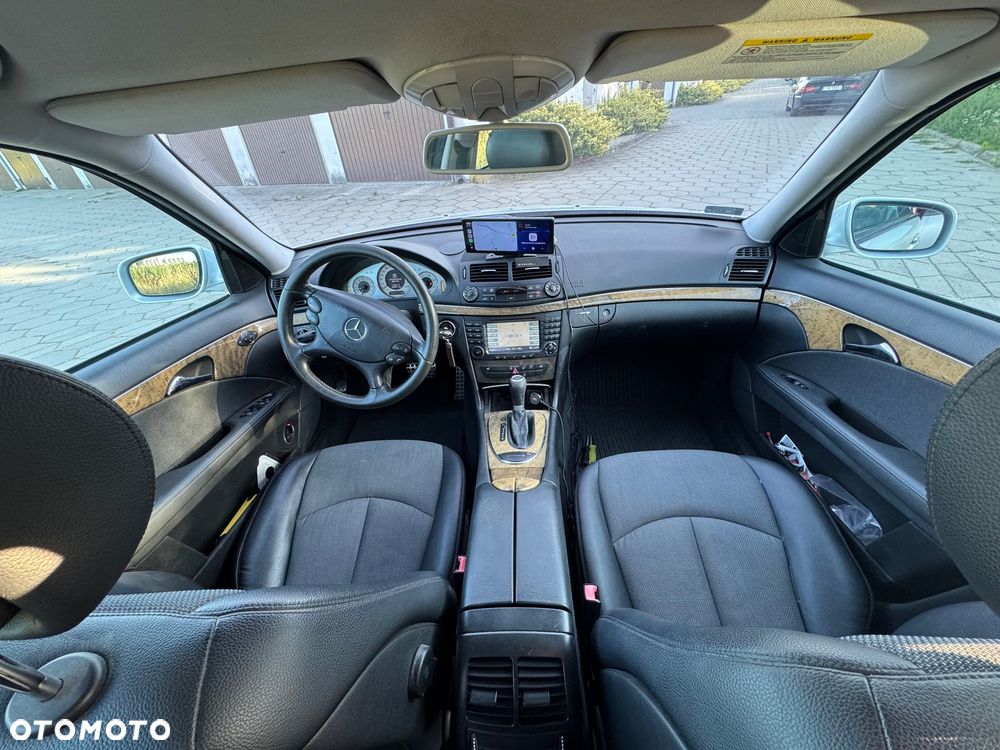 Mercedes-Benz Klasa E 320 CDI T Avantgarde - 6