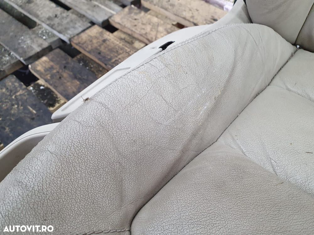 Scaun pasager dreapta fata 1k4881106kk 83115690300 Skoda Octavia 2 [2 - 11