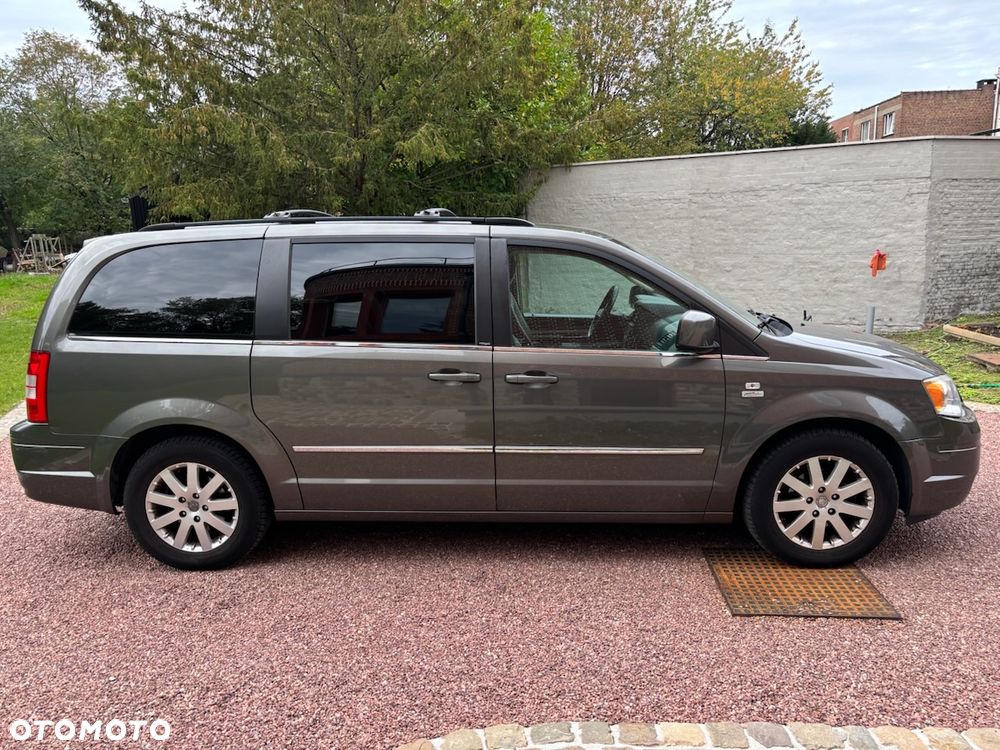 Chrysler Grand Voyager 2.8 CRD Automatik Limited - 14