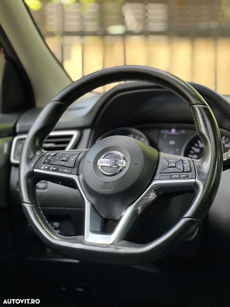 Nissan Qashqai 1.2 DIG-T Xtronic TEKNA - 9