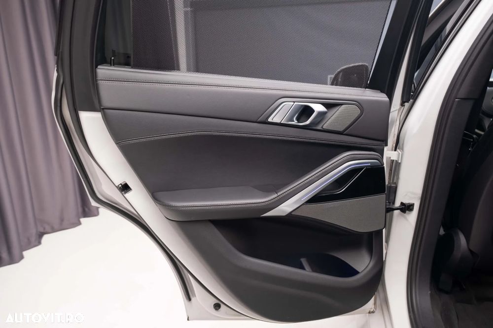 BMW X6 xDrive40i AT MHEV - 30