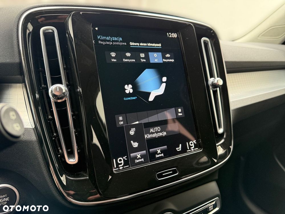 Volvo XC 40 - 23