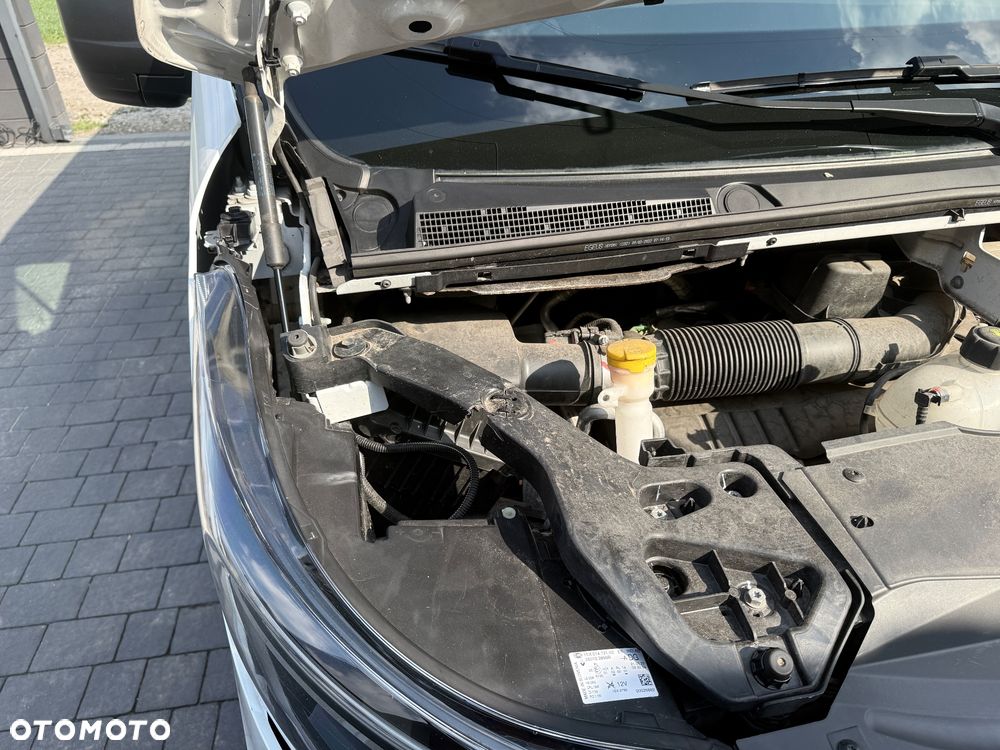 Renault Trafic - 11