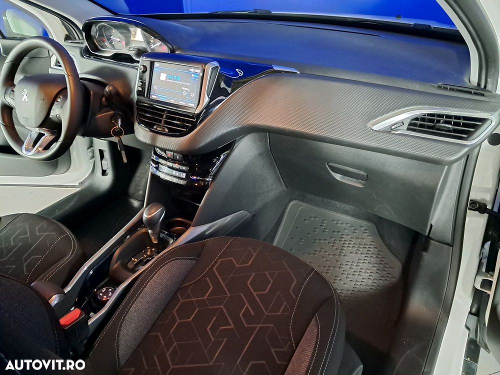 Peugeot 2008 - 17