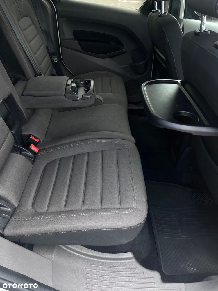 Ford Tourneo Connect - 13