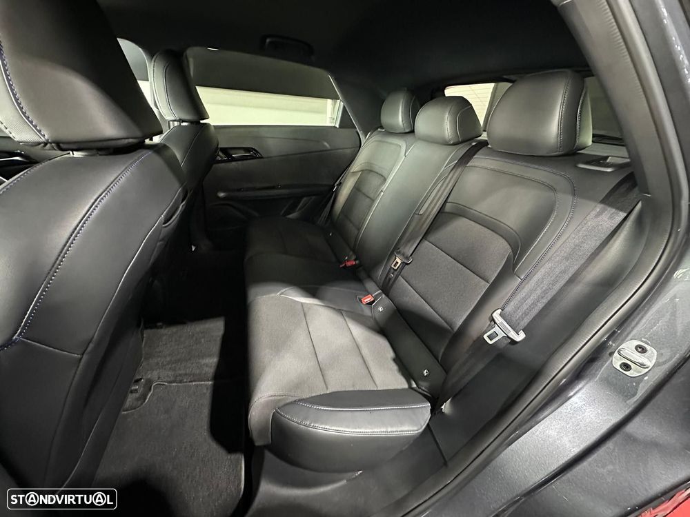 MG MG4 64 kWh Luxury - 7