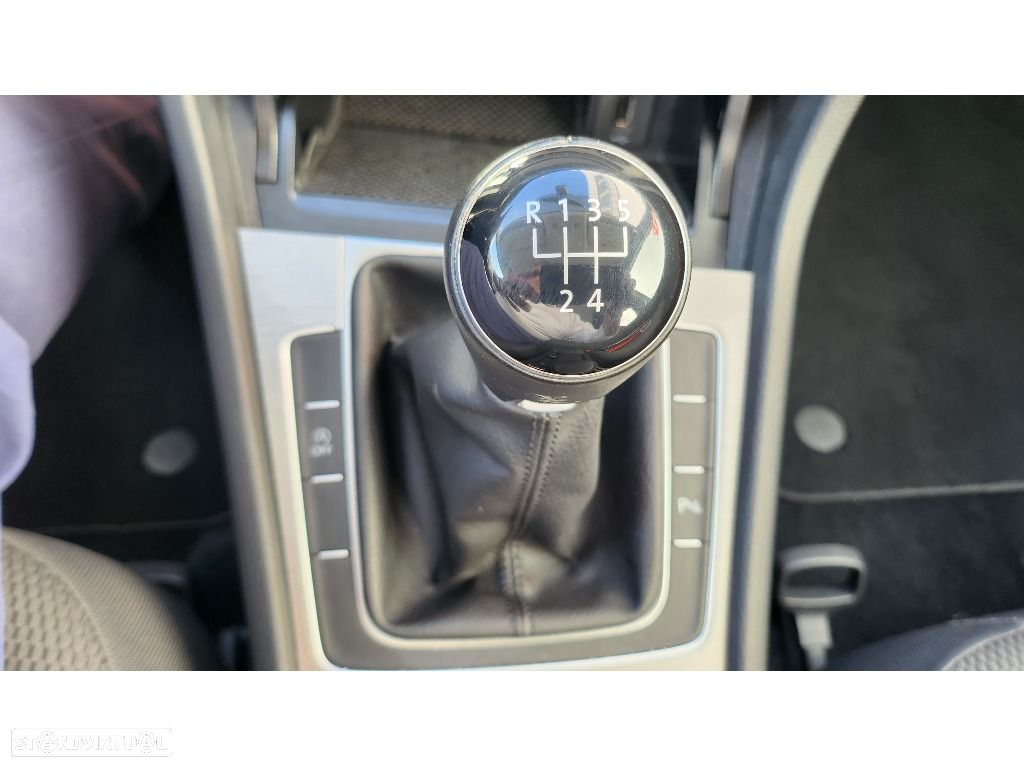 VW Golf 1.6 TDi GPS Edition - 15
