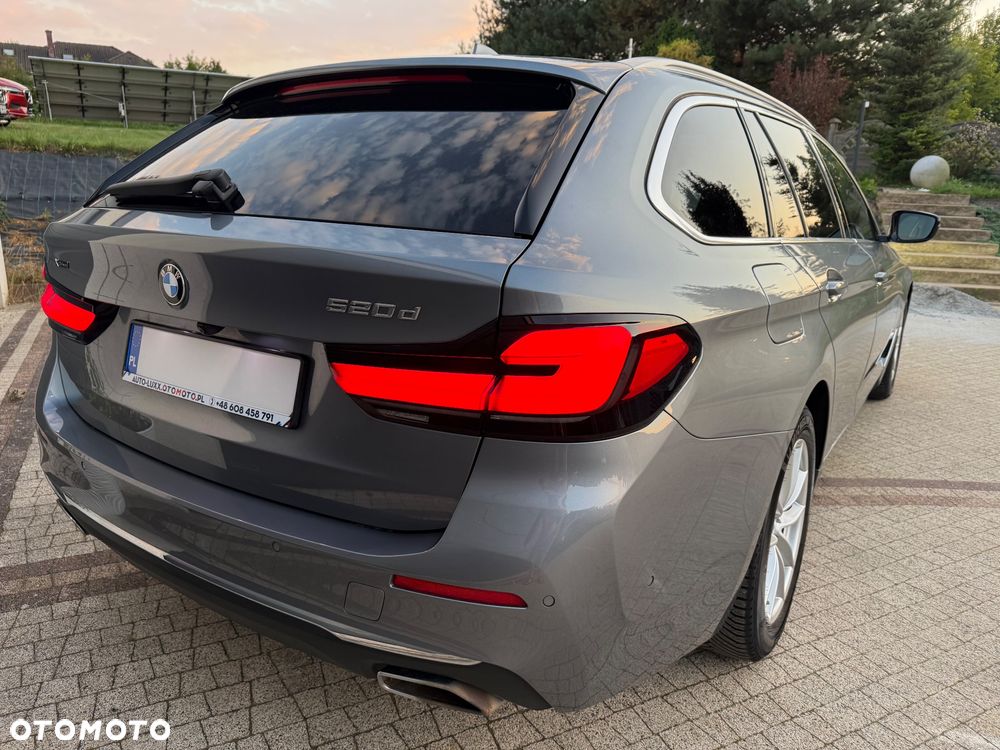 BMW Seria 5 520d Luxury Line sport - 16