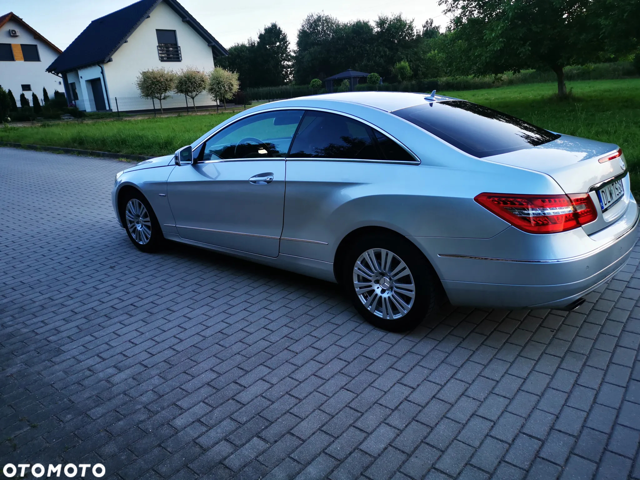 Mercedes-Benz Klasa E 250 CGI BlueEffICIENCY - 6