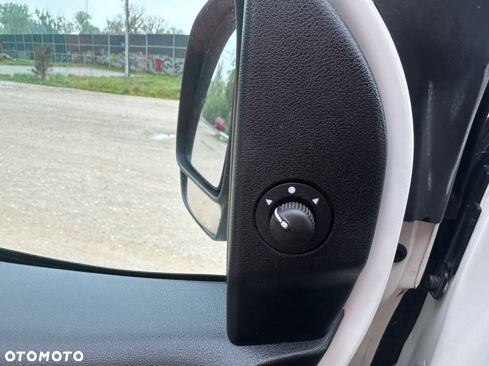 Fiat Doblo - 23