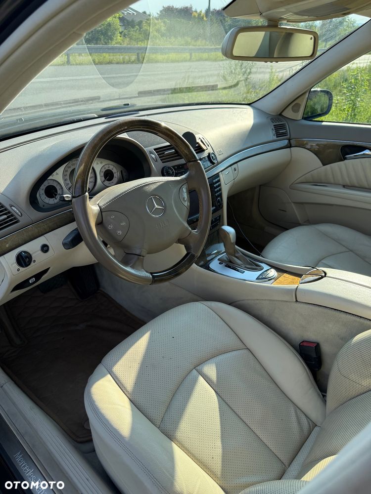 Mercedes-Benz Klasa E 500 4-Matic T Avantgarde - 12