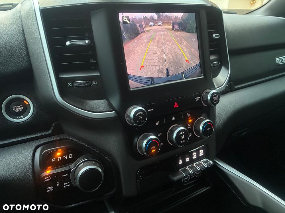 RAM 1500 5.7 Crew Cab Shortbed Bighorn Black - 12