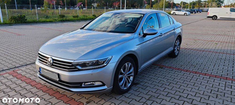 Volkswagen Passat 2.0 TDI SCR Comfortline - 10