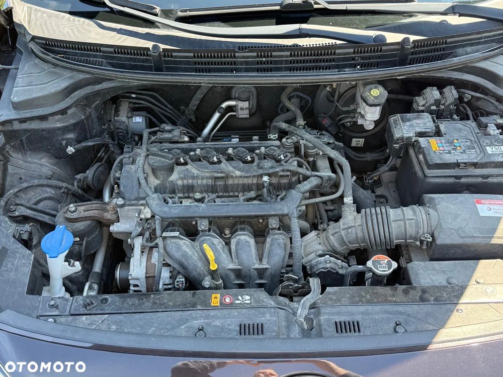 Kia Rio 1.2 L - 10