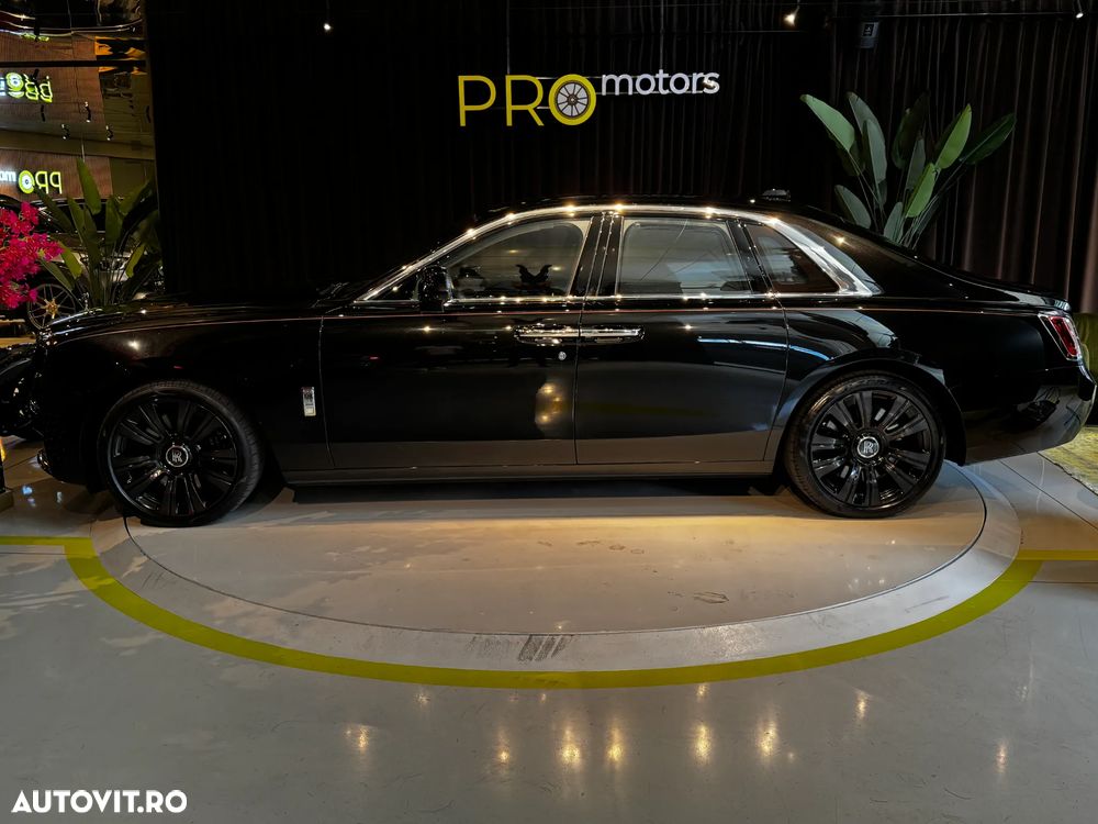 Rolls-Royce Ghost - 6