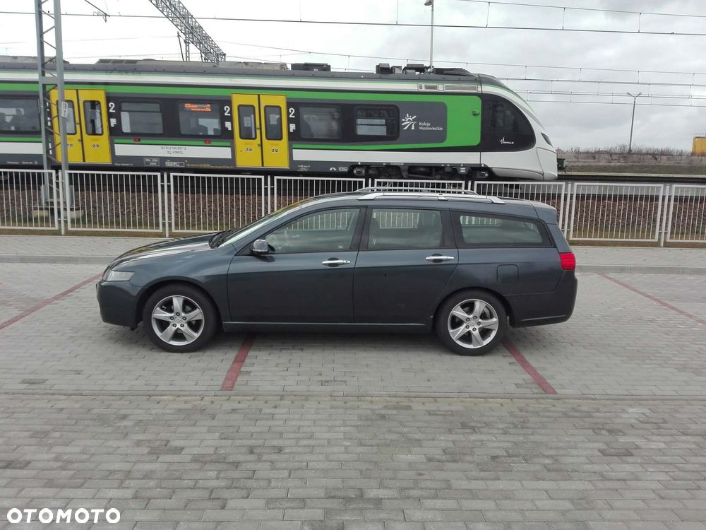 Honda Accord 2.0 Comfort - 2