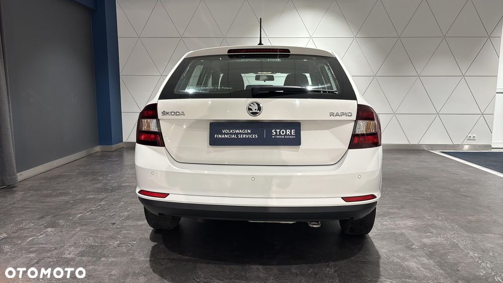 Skoda RAPID Spb 1.0 TSI Active - 4