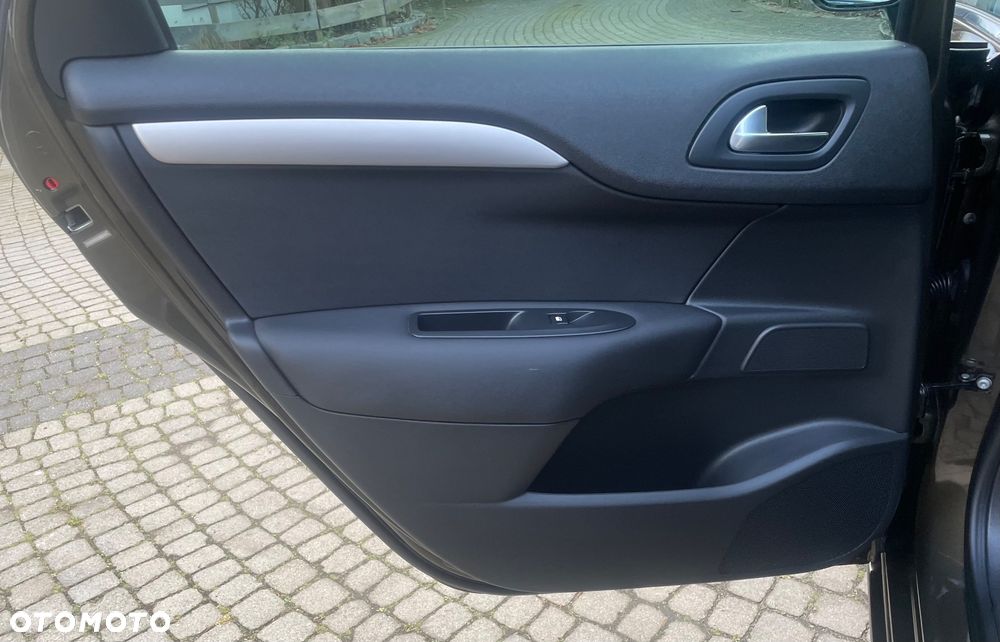 Citroën C4 VTi 120 Business Class - 21