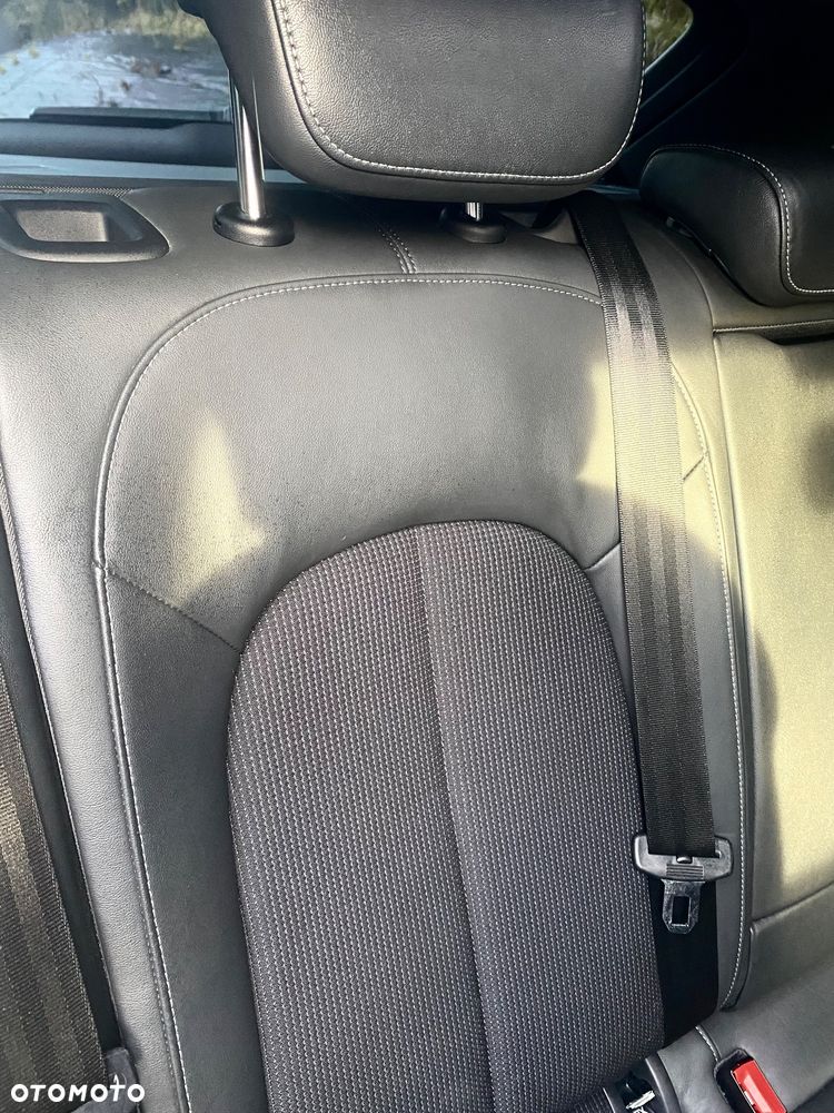 Audi A6 Avant 2.0 TDI DPF multitronic - 13