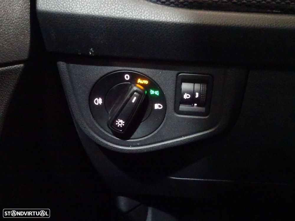 VW Taigo 1.0 TSI Urban DSG - 10