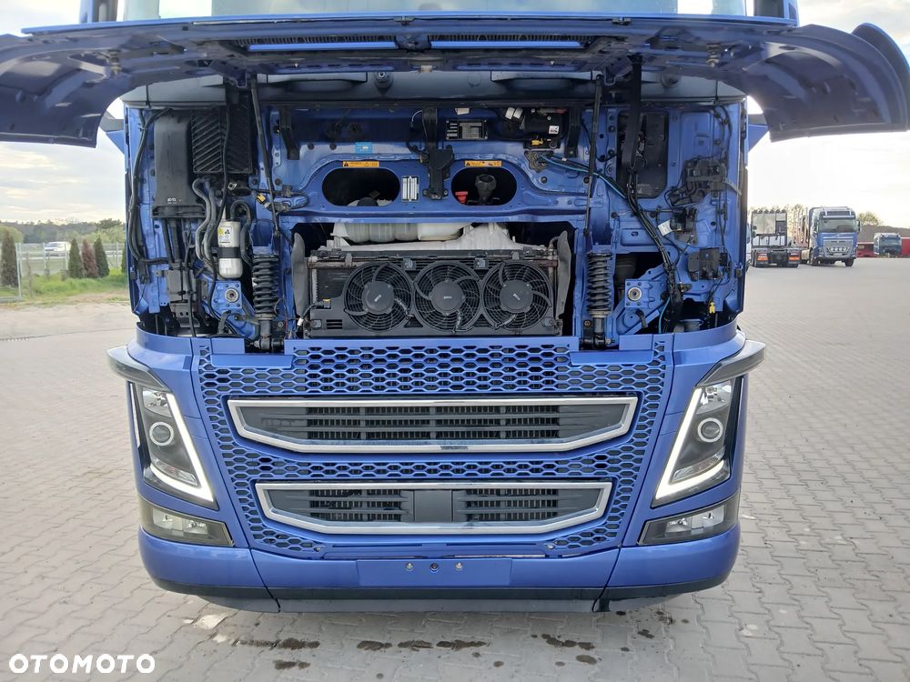 Volvo FH16 - 8