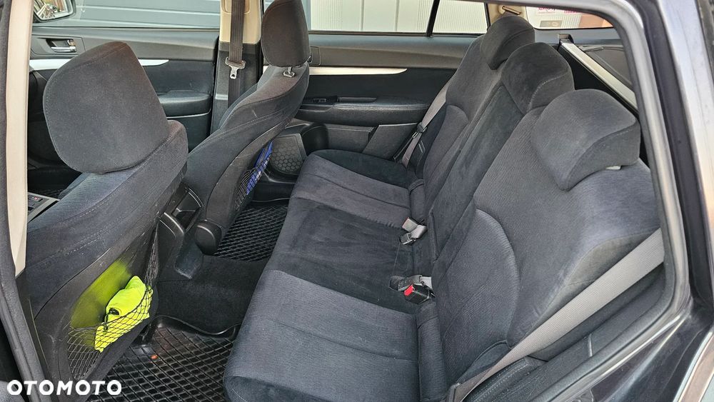 Subaru Outback 2010 photo 5