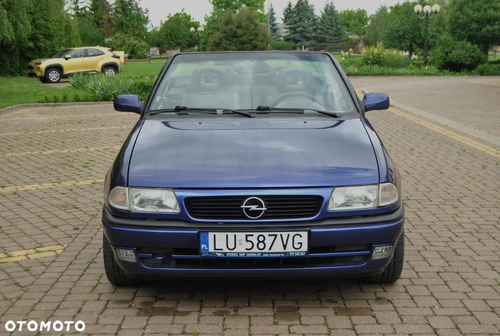 Opel Astra 1.8 Bertone - 20