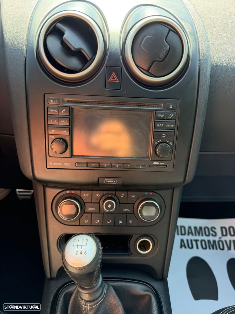 Nissan Qashqai 1.6 dCi Tekna Premium 18 - 32