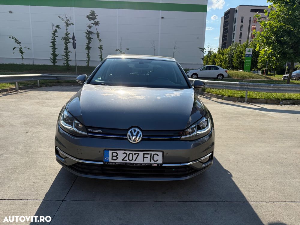 VOLKSWAGEN Golf 2018
