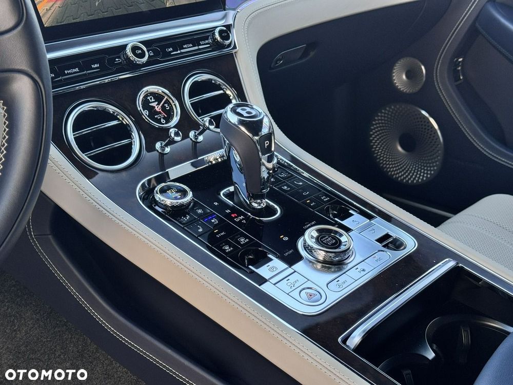 Bentley Continental GT V8 - 31