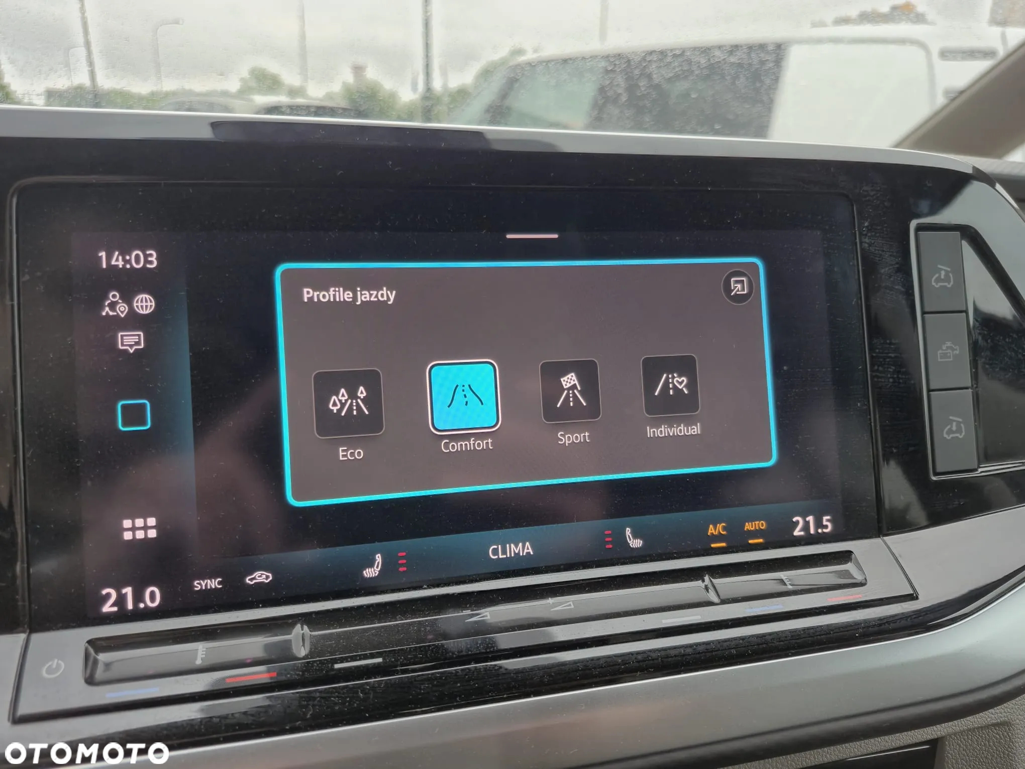Volkswagen California - 24
