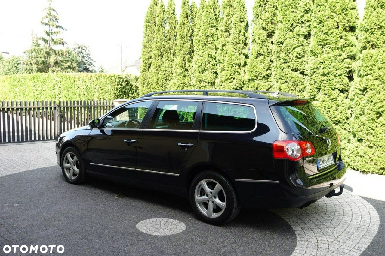 Volkswagen Passat - 4