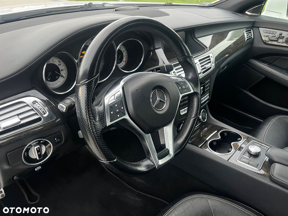 Mercedes-Benz CLS 500 4Matic 7G-TRONIC - 10