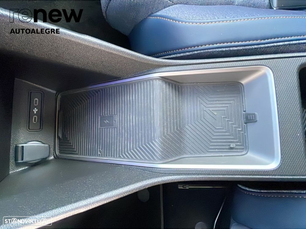 Renault 4 E-Tech 52 kWh Techno Autonomia Conforto - 22