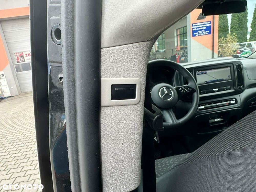 Mercedes-Benz Vito - 22