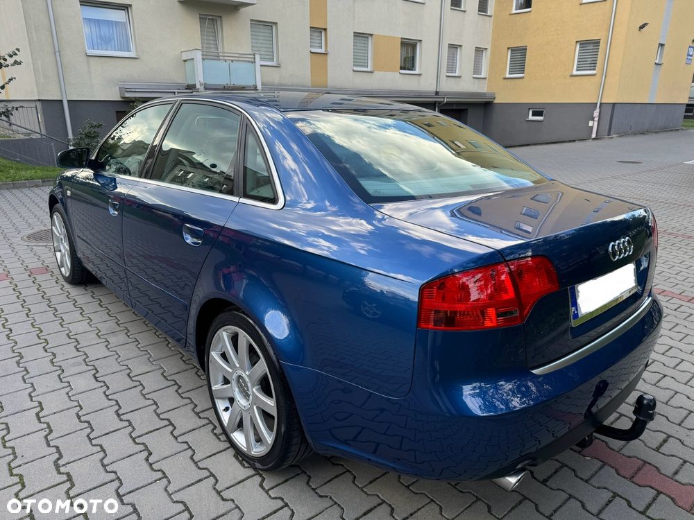 Audi A4 - 4