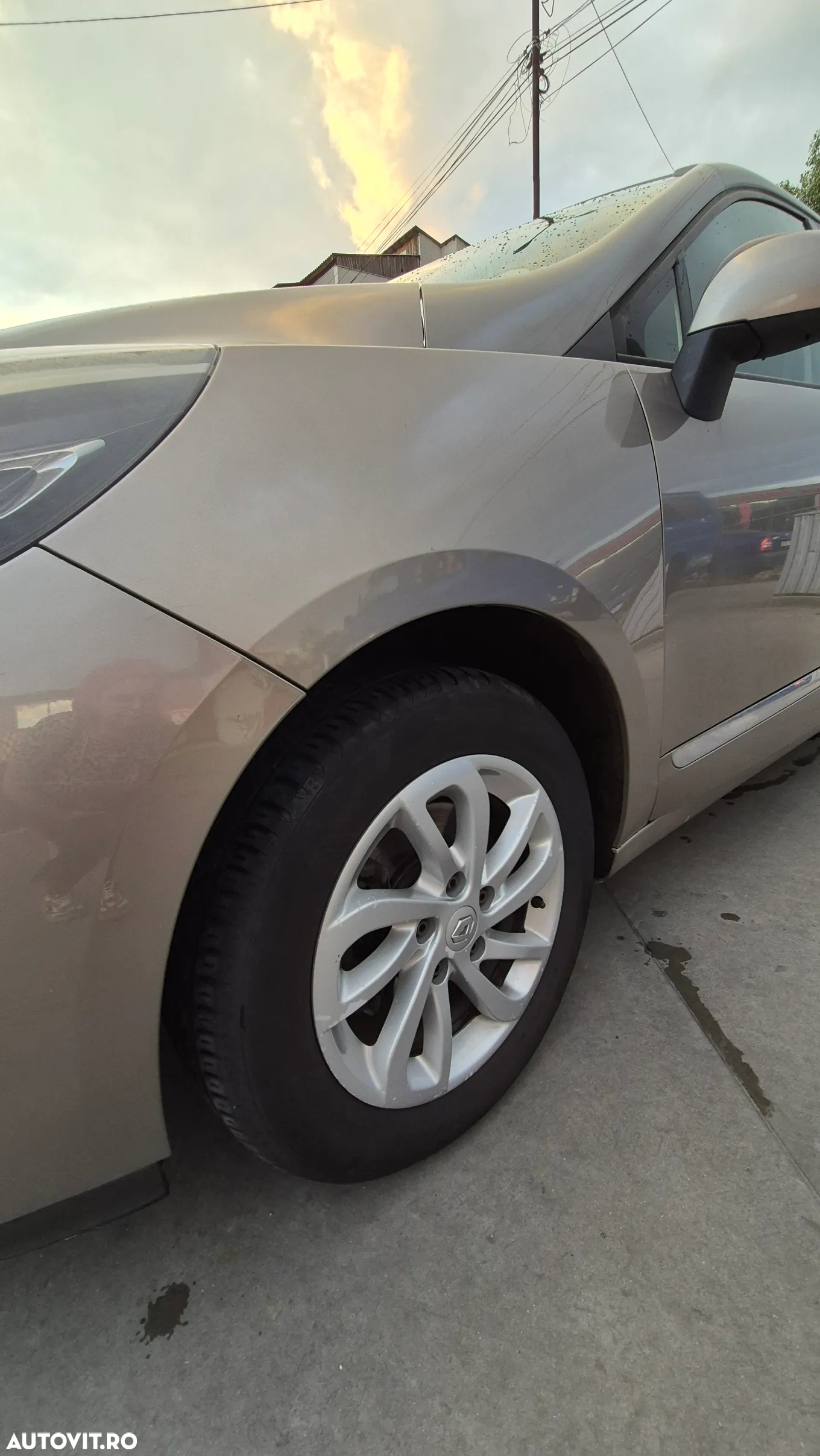 Renault Grand Scenic - 15
