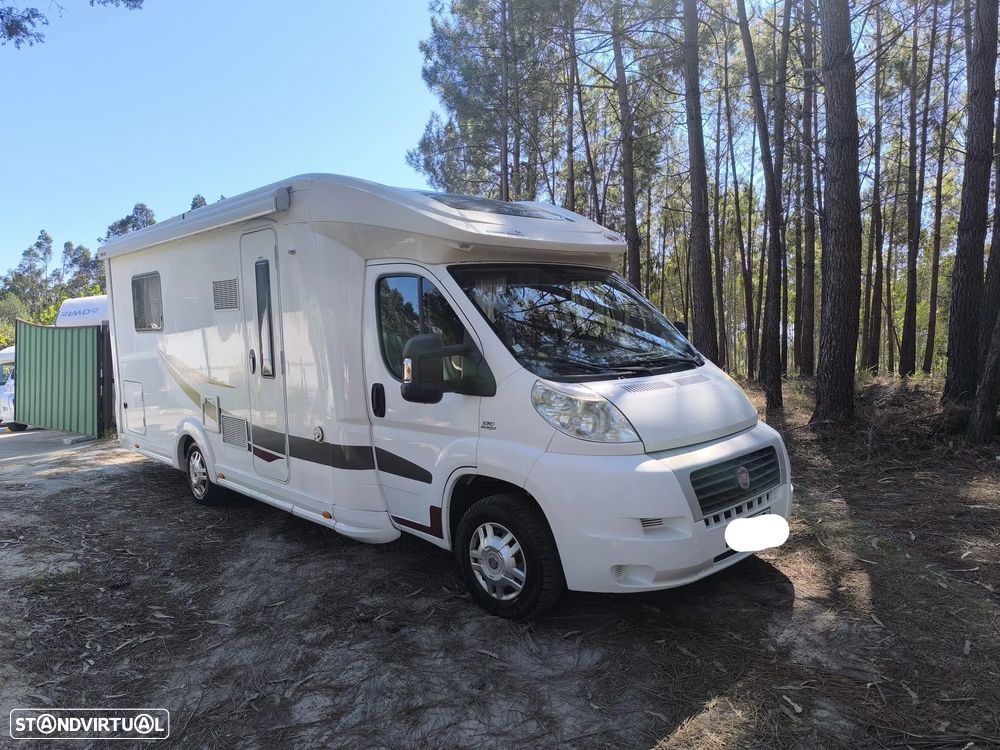 Euramobil Terrestra Cama central - 1