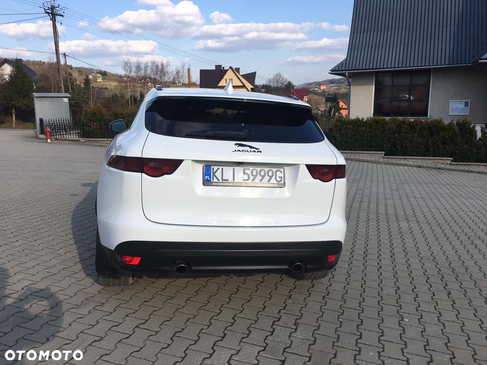 Jaguar F-Pace 25t AWD Prestige - 6