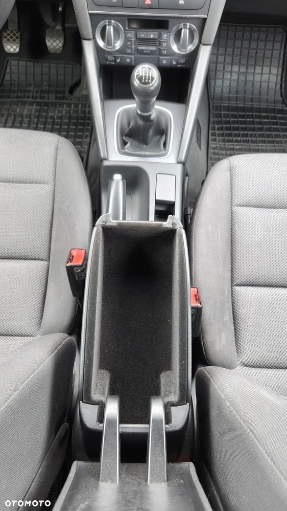 Audi A3 Sportback 1.4 TFSI Ambition - 17