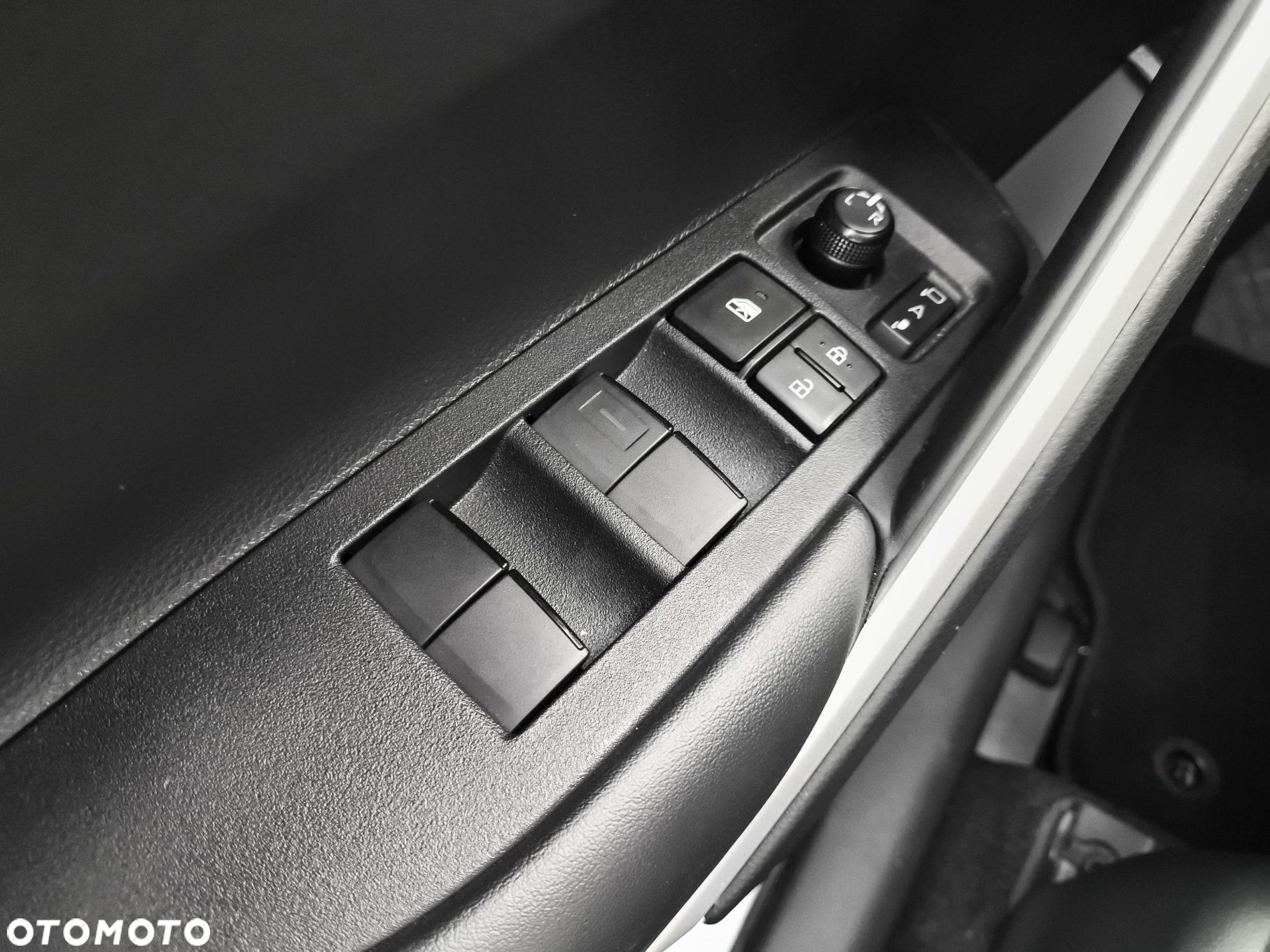 Toyota Corolla Cross 2.0 Hybrid Style - 21
