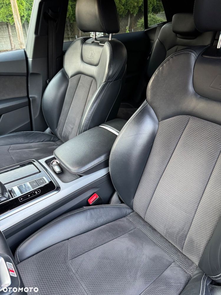 Audi Q8 - 11