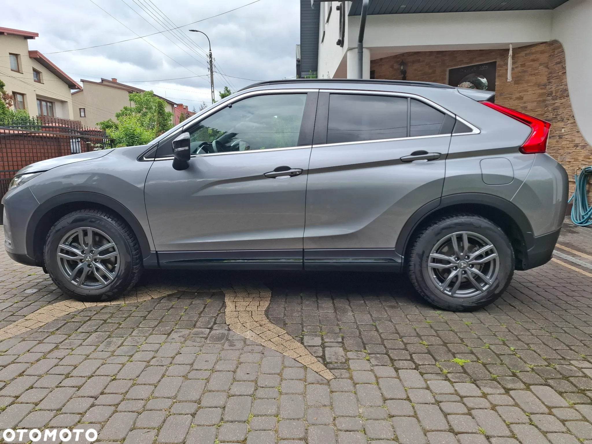 Mitsubishi Eclipse Cross - 4