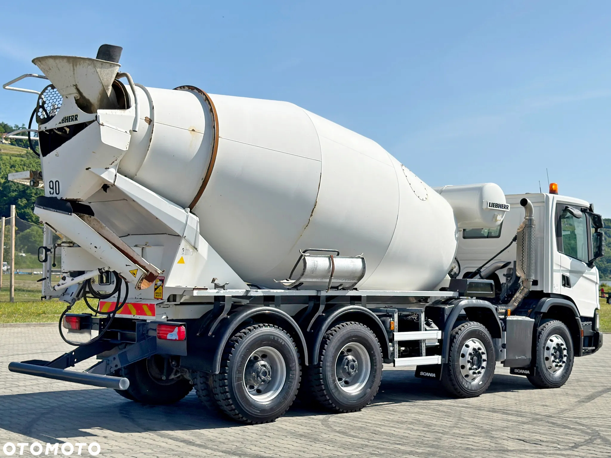 Scania P 450  * BETONOMIESZARKA / 8x4 * STAN BDB - 6