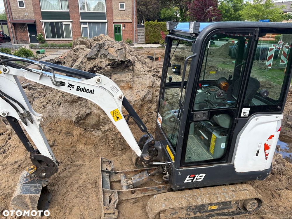 Bobcat E19 - 14