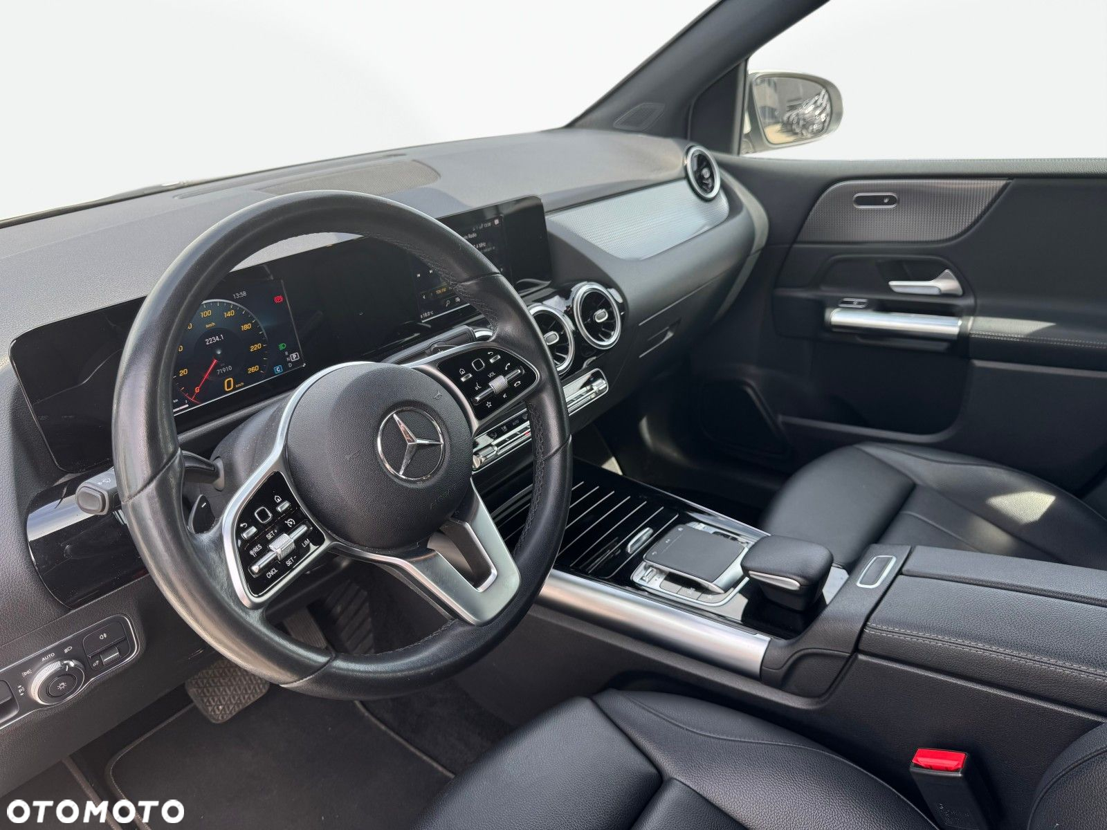 Mercedes-Benz Klasa B 200 d Progressive 8G-DCT - 12