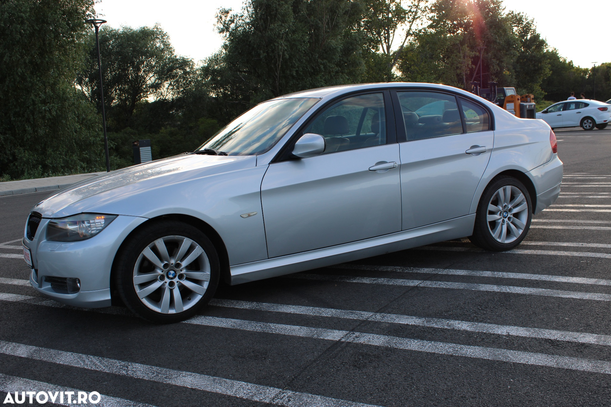 BMW Seria 3 320d DPF Aut. - 20