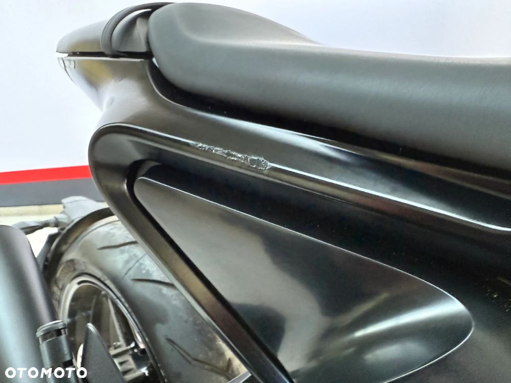 Husqvarna Vitpilen - 22